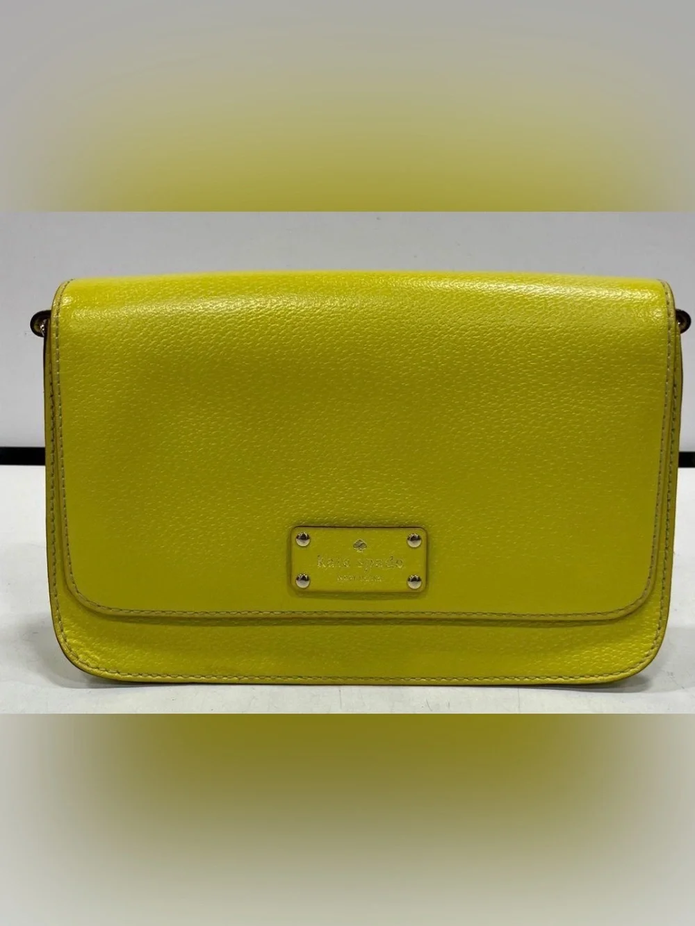 Kate Spade, Lemon Lime Pebbled Leather Crossbody Bag EUC